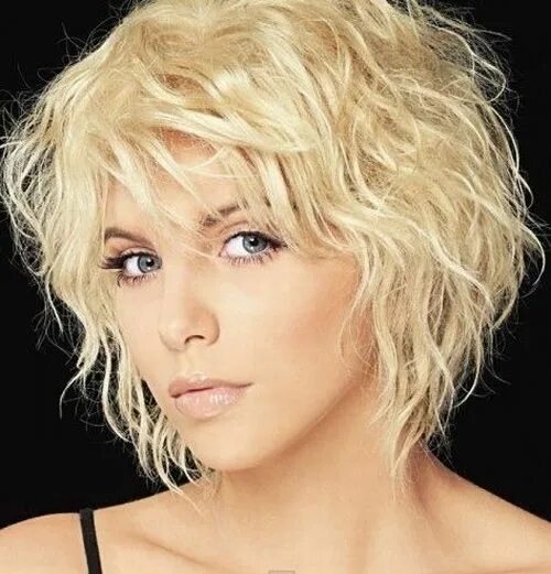 Прическа мокрая химия на короткие волосы Short bob for curls Fine curly hair, Short curly haircuts, Thin fine hair