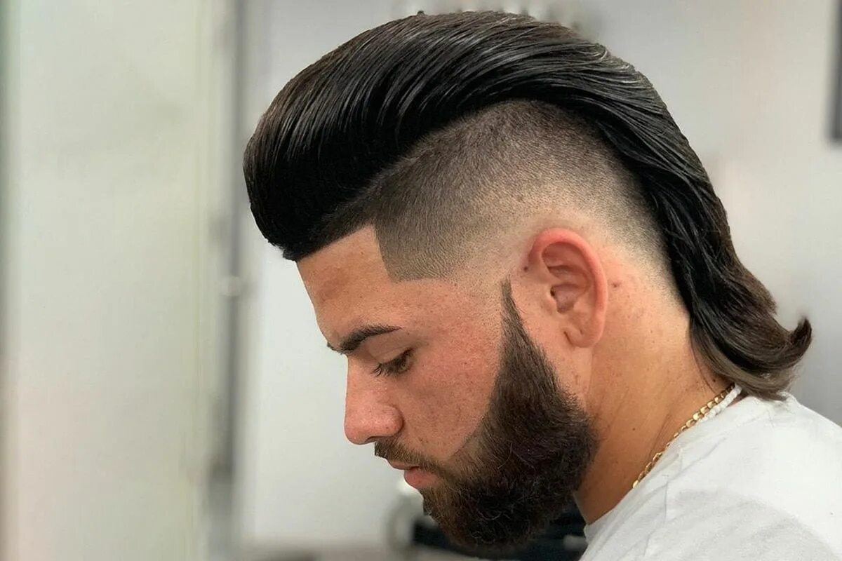 Прическа mullet мужская 10 Best Mullet Hairstyles For Men, According to a Barber Man of Many Mullet hair