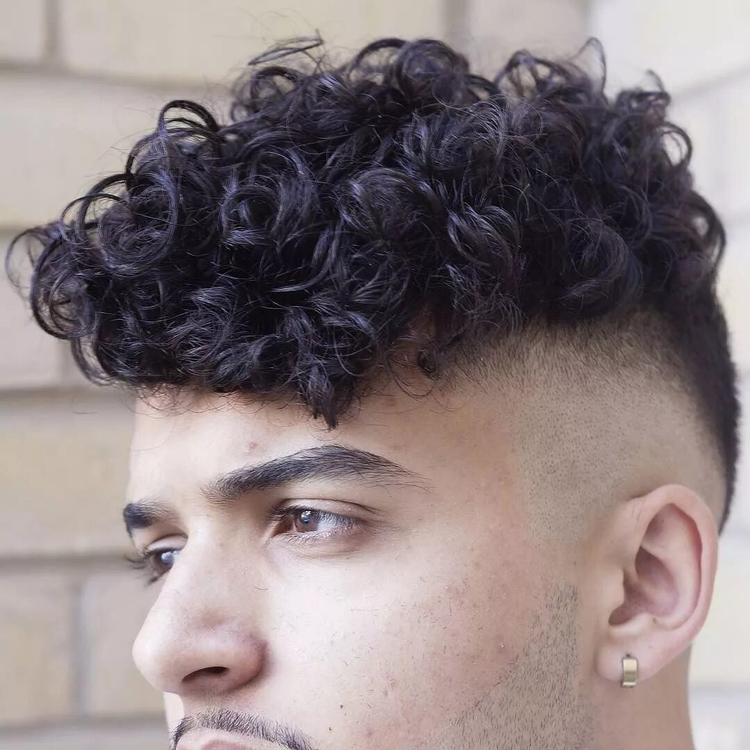 Прическа мужская кудри сверху Men's Hairstyle Trends 2016 / 2015 Mens hairstyles short, Curly hair styles, Lon