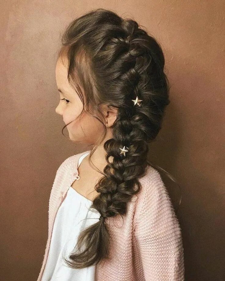 Прическа на 11 лет длинные Модные новогодние прически для девочек: 100 идей! Hair styles, Bob hairstyles, K