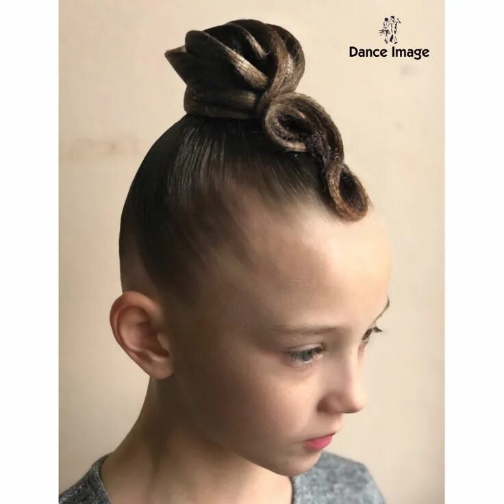 Прическа на бальные танцы для девочек дети Pin by Iveta Cimermane on Dance hairstyles Dance hairstyles, Ballroom hair, Ball