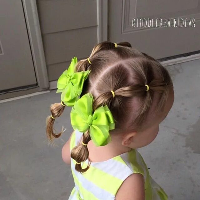 Прическа на детские волосы 2 года Today we did bubble piggy tails inspired by @brownhairedbliss! To get the "bubbl