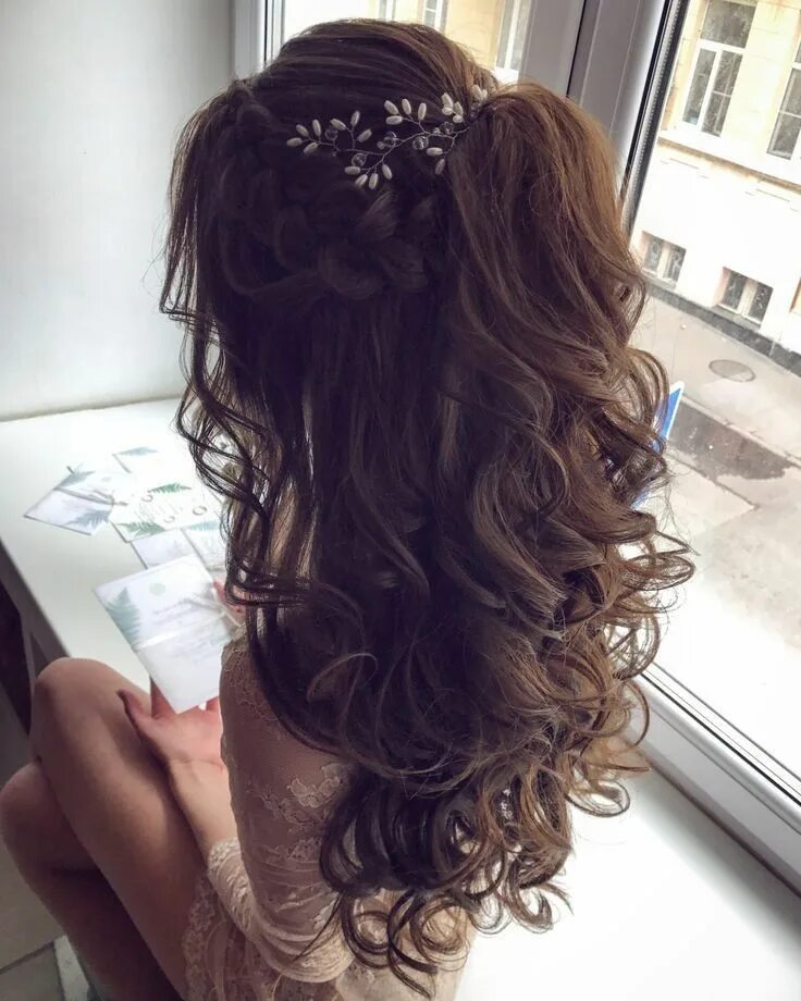 Pin by Darinka Yael on Bride hair Down hairstyles for long hair, Long hair style