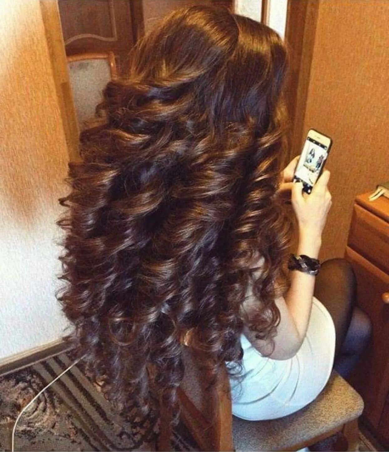 Прическа на длинные густые волосы Pin on Brunette Beauty Long hair styles, Curls for long hair, Long shiny hair