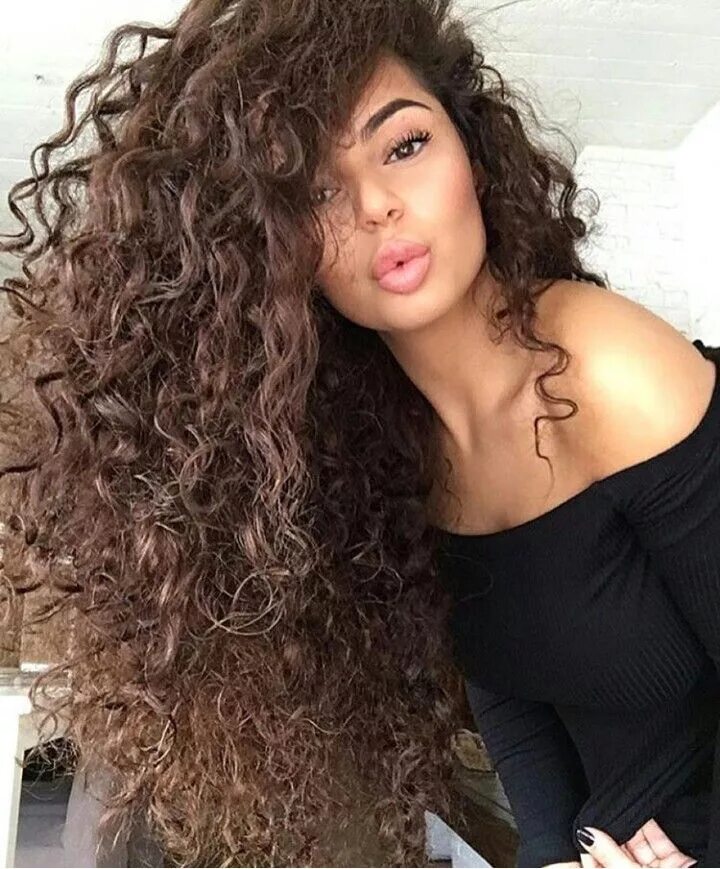 Прическа на длинные кучерявые волосы Flawless Gorgeous hair, Curly hair styles naturally, Curly hair styles