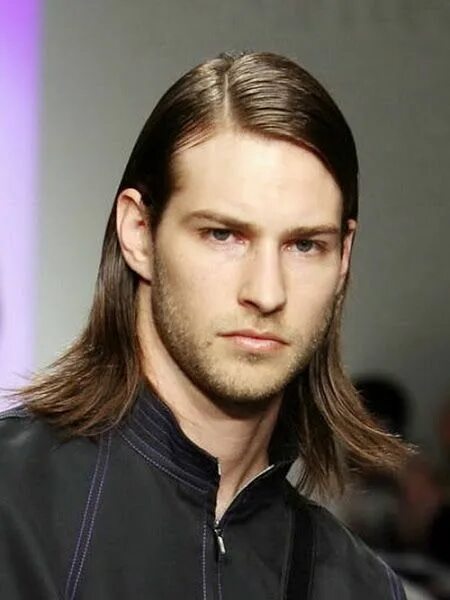 Прическа на длинные прямые мужские волосы Long-Hairstyles-for-Men-Straight-Hair Long hair styles men, Men's long hairstyle