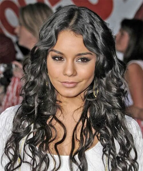 Прическа на длинные волнистые Vanessa Hudgens Long Curly Black Hairstyle Long curly hair, Short hair wigs, Lon