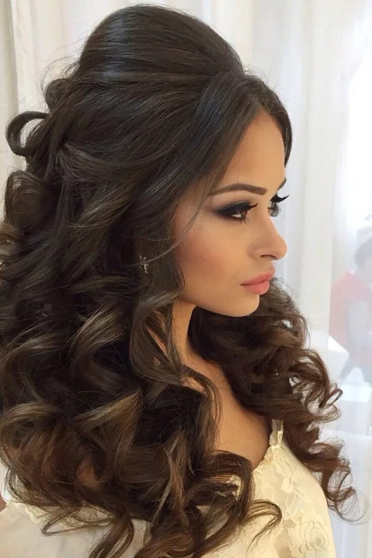 Прическа на длинные волосы крупными локонами HAIRCUT Ideas Wedding hairstyles for long hair, Quince hairstyles, Long hair sty