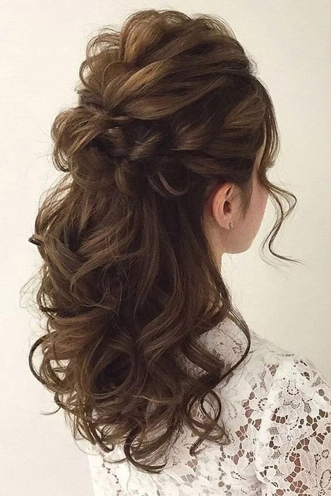 Прическа на длинные волосы подняты Half Up Half Down Wedding Hairstyles: Top Looks + Expert Tips Wedding hair half,