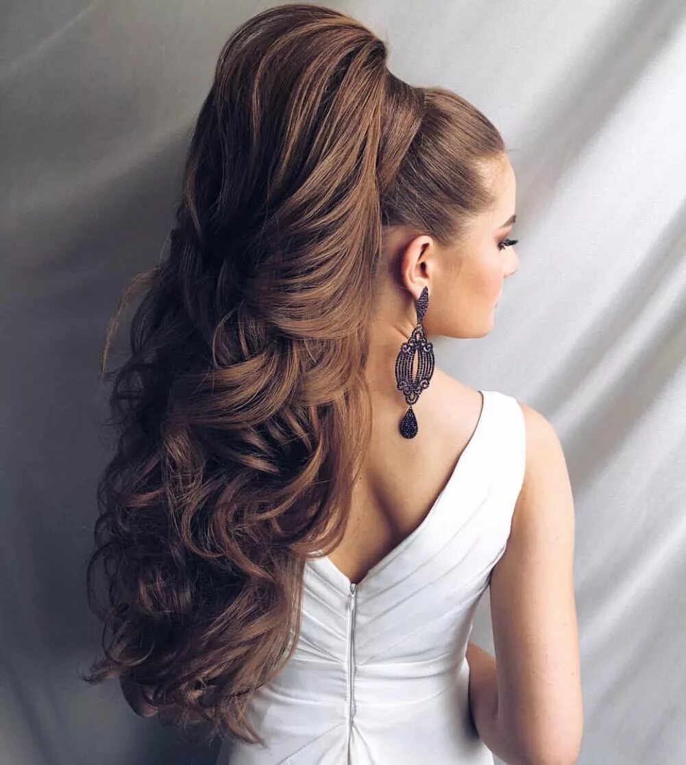 Прическа на фото выпускного длинные волосы Pin on к Long hair styles, Long hair ponytail, Long ponytail hairstyles