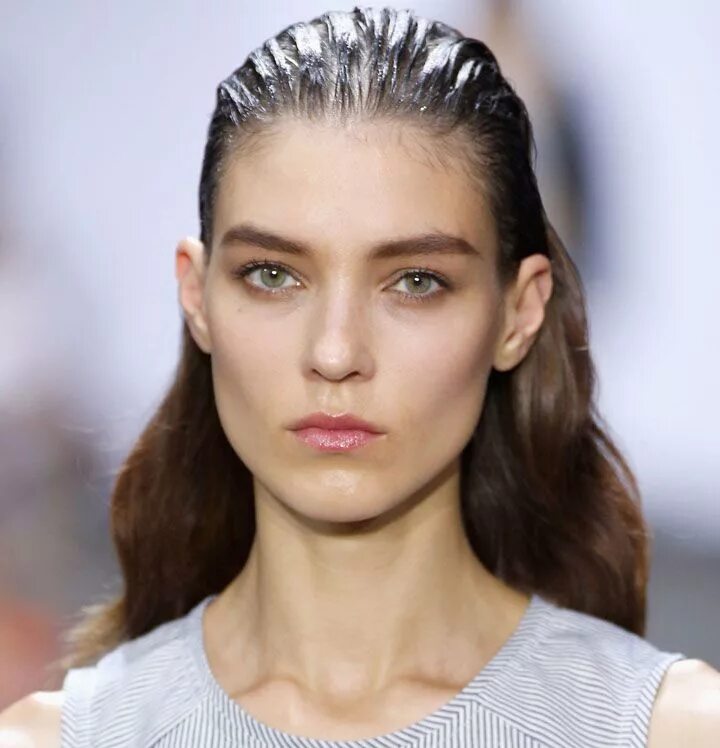 Прическа на грязные короткие волосы Wet Look-pin it by #carden Hair looks, Hairstyle look, Runway hair