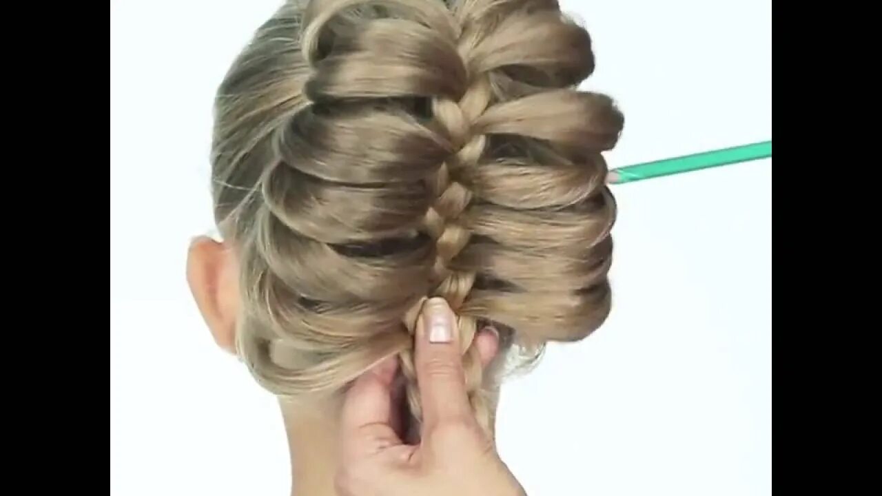 Прическа на карандаш на длинные How to create an amazing hairstyle with a pencil - YouTube