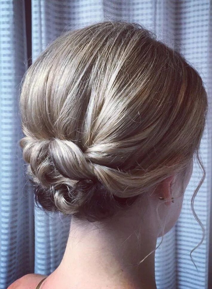 Прическа на каре пучок Pin on Hairstyle