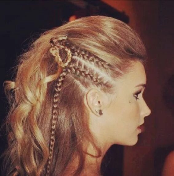 Прическа на концерт на длинные волосы 45+ Funky Hairstyles for Teenage Girls To Try This season Hair styles, Hair, Cur