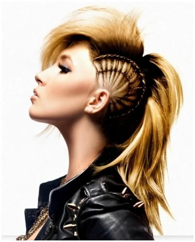 Прическа на концерт на средние волосы Mohawk hairstyles for women, Punk hair, Girl mohawk