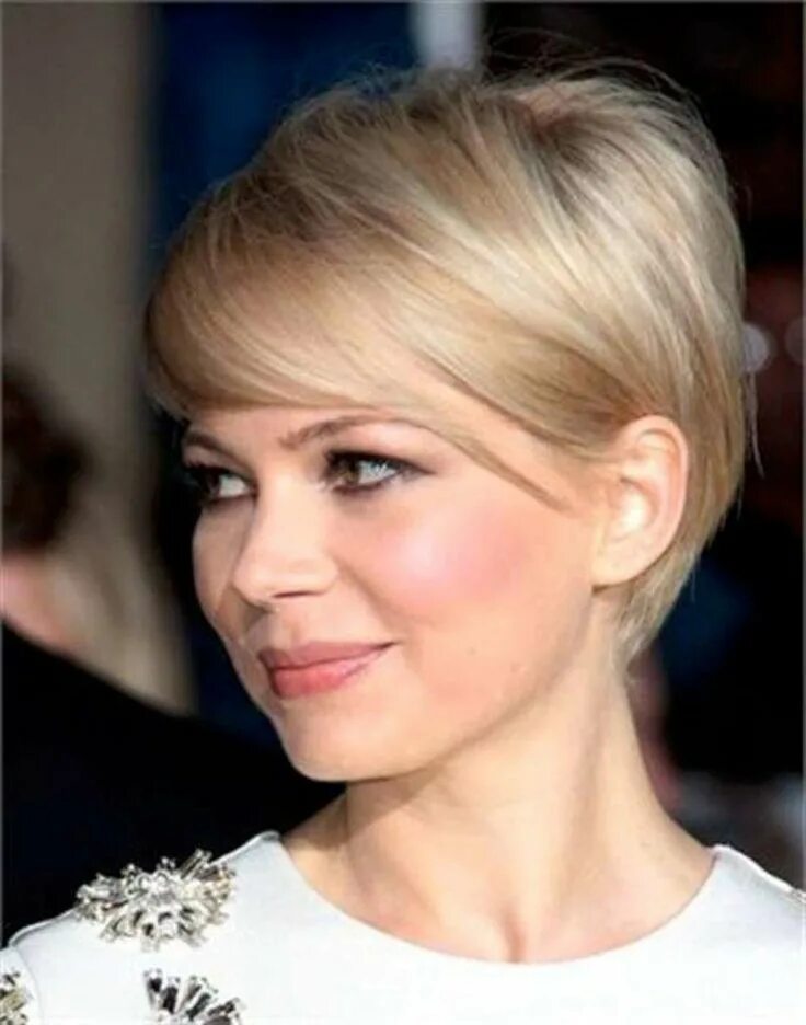 Прическа на короткие прямые волосы modnye-strizhki-23 Short straight hair, Short thin hair, Short hair cuts for rou