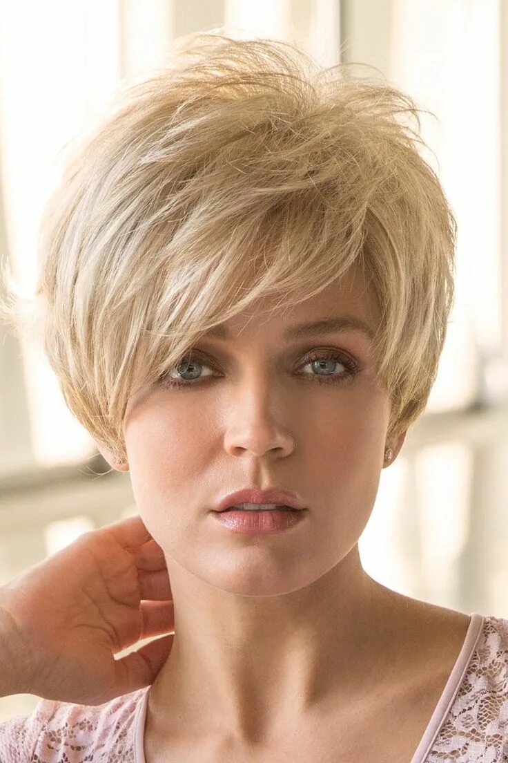 Прическа на короткие редкие волосы Rene of Paris Wigs - Gia #2359 Short hair styles, Short hair with layers, Hairst