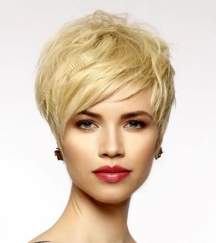 Прическа на короткие светлые волосы http://www.hairstyleslife.com/short-hairstyles-for-fine-hair/ Pixie hairstyles, 