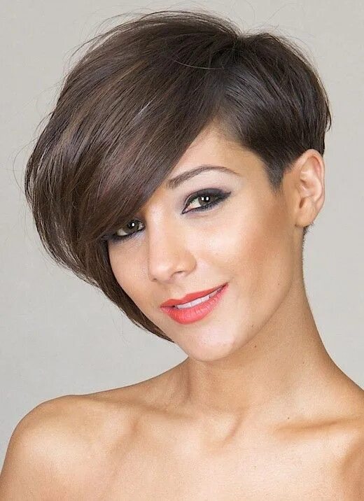 Прическа на короткие волосы ассиметричные 30 Latest Short Hairstyles for Winter 2024 - Best Winter Haircut Ideas - PoP Hai