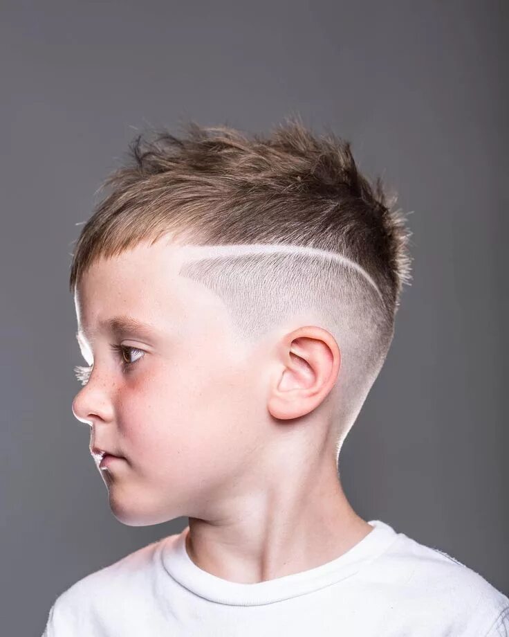 Прическа на короткие волосы для мальчиков 22 Cool Haircuts For Boys: 2024 Trends Cool boys haircuts, Boys haircuts, Cool h