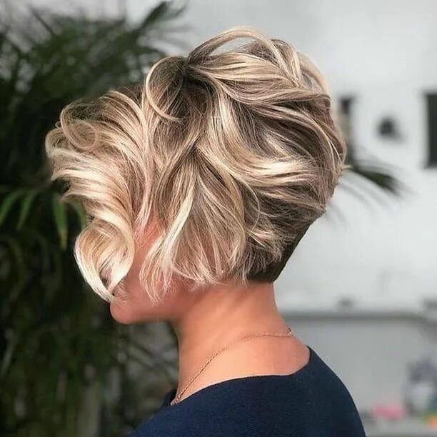 Прическа на короткие волосы модная 2024 6,246 Likes, 26 Comments - Official Page Short Hair Ideas (@short_hair_ideas) on