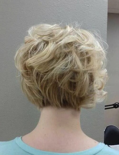 Прическа на короткие волосы на ножке Short Curly Bobs 2014 - 2015 Bob-Hairstyle.Com Curly bob hairstyles, Bob haircut