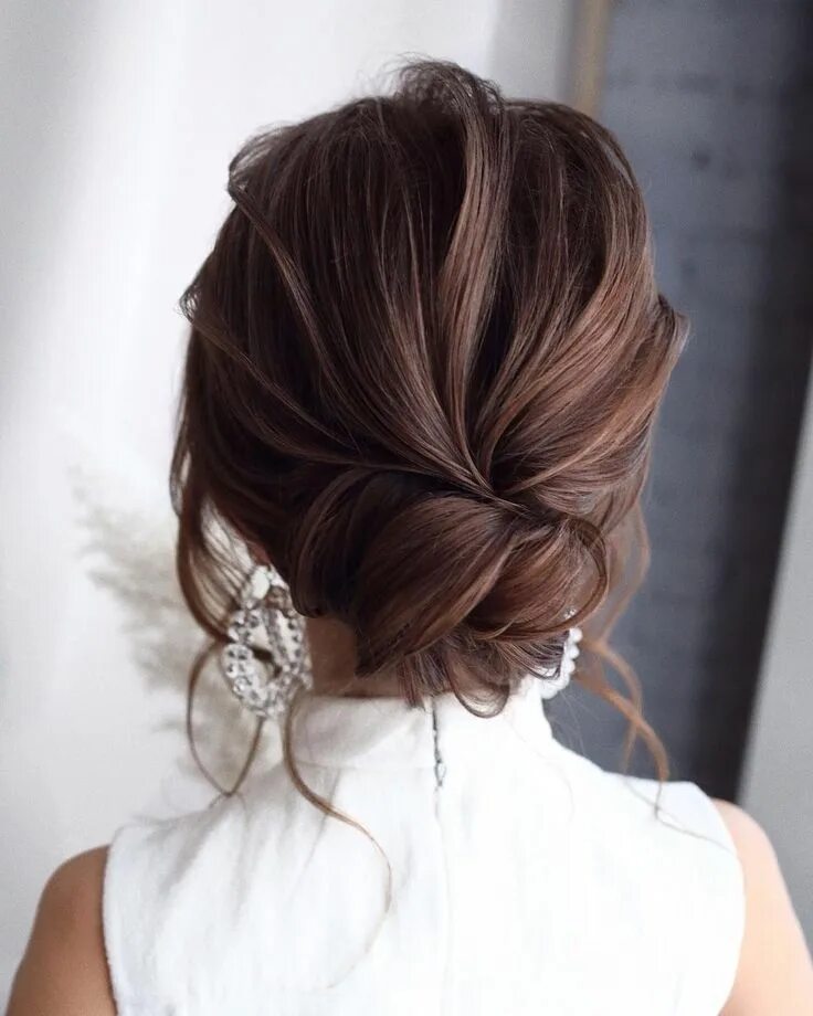 Прическа на короткие волосы забранные волосы Romantic Wedding Updo Bridal hair updo, Prom hairstyles for long hair, Long hair