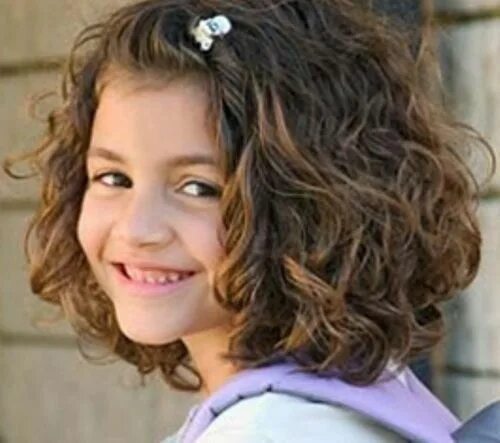 Прическа на кудрявые волосы длинные девочке Pin on Hair and Makeup Kids curly hairstyles, Girl haircuts, Kids hair cuts