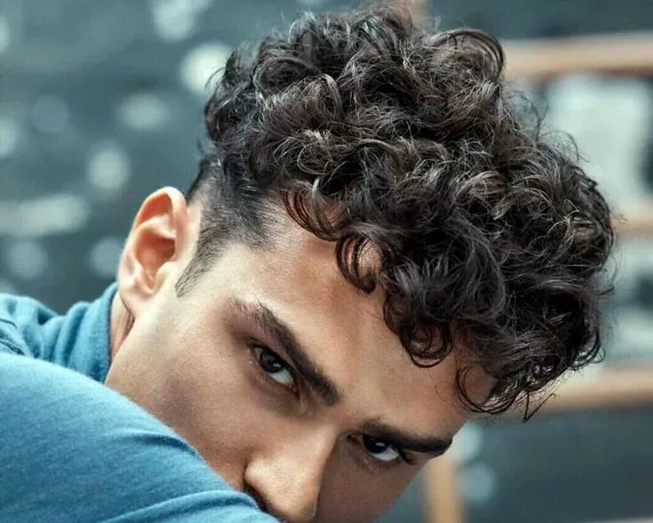 Прическа на кудрявые волосы мужские короткие 43 Attractive Curly Undercut Haircut Ideas in 2024 Curly hair styles, Mens short