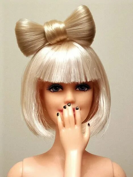 Прическа на кукле короткие волосы Lady Gaga Barbie dolls by Lu Wei Kang Barbie dolls, Barbie hairstyle, Barbie hai