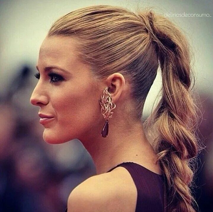 Прическа на работу хвост красивый Inspirador Hair styles, Blake lively hair, Celebrity hairstyles