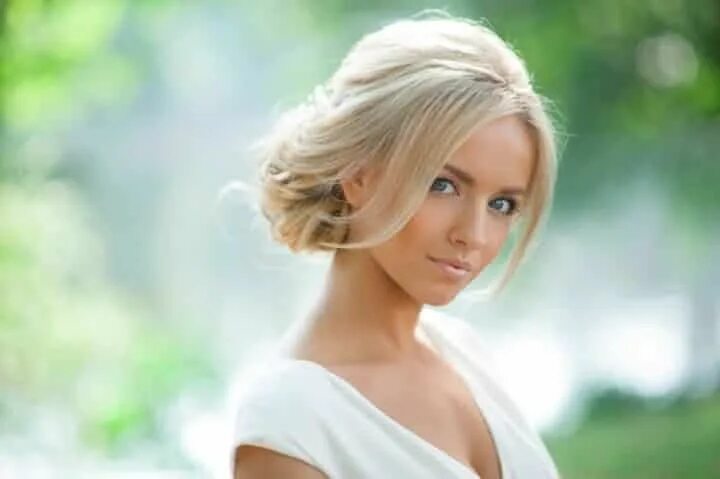 Прическа на средние волосы блонд Posts du groupe Beauté Short wedding hair, Long hair styles, Bride hairstyles