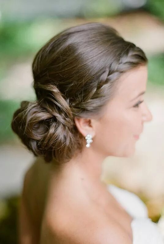 Прическа на средние волосы для гостей #Wedding Hair #Wedding Style #Wedding Inspiration #Bride #Hair #Beauty #Wedding 