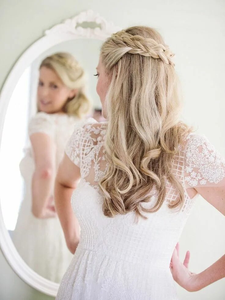 Прическа на средние волосы на свадьбу подруге 45 Half-Up Hairstyles to Complete Your Wedding Look Long hair styles, Braided ha