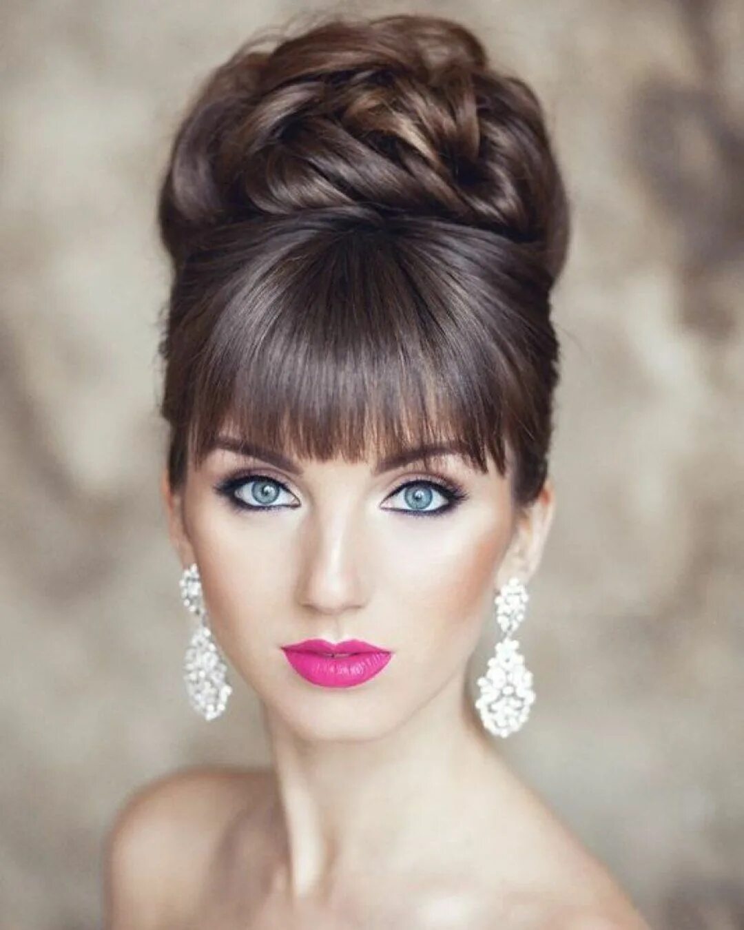 Прическа на средние волосы с челкой Wedding Hairstyles With Bangs 40 Best Looks Guide For 2024 Long hair styles, Sho