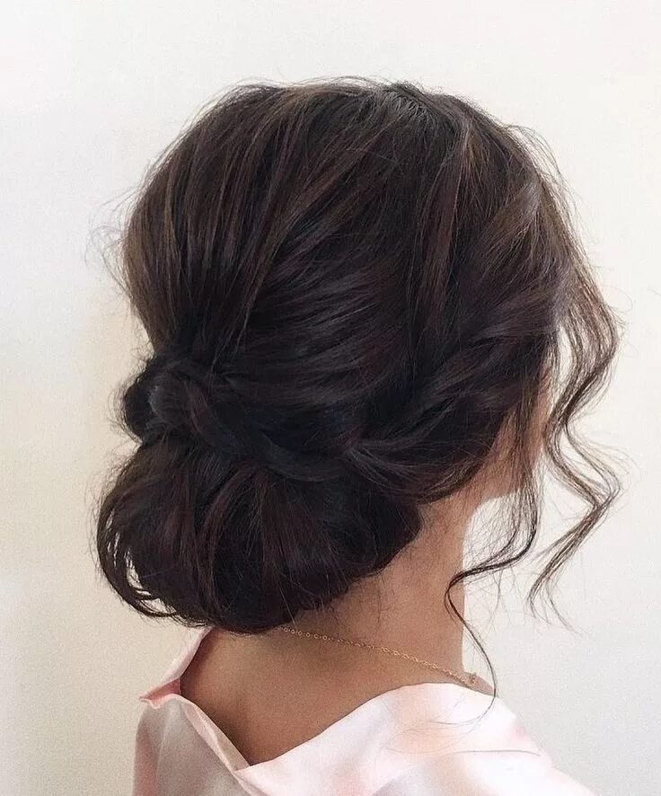 Прическа на средние волосы сзади вид Просто и красиво #hair #hairstyle #bride #bridehair #wedding #weddinghair #weddi