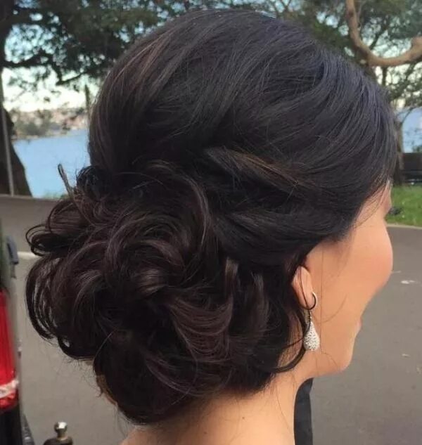 Прическа на средние волосы в кафе 81+ Beautiful Wedding Hairstyles for Elegant Brides Long hair styles, Medium hai