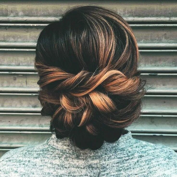 Прическа на средние волосы в кафе For when I don't want my hair down #updo #braided #highlights "weddinghairstyles