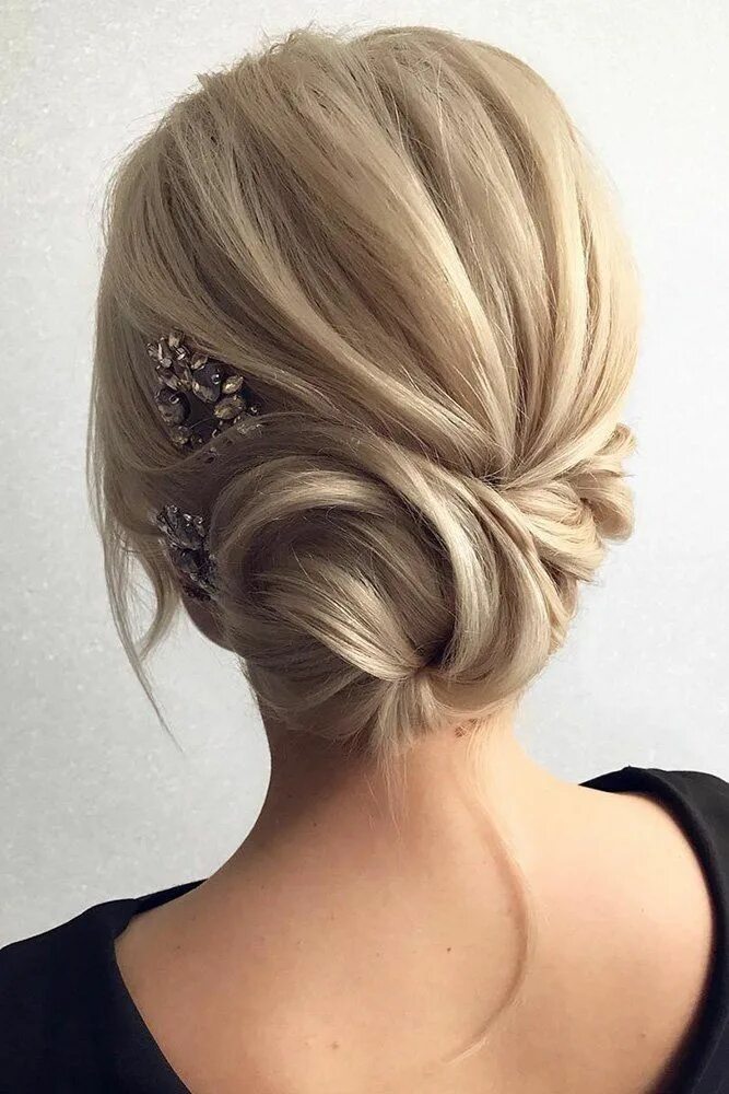 Прическа на средние волосы забранные 30 Top Wedding Updos For Medium Hair Wedding Forward Wedding hairstyles for medi