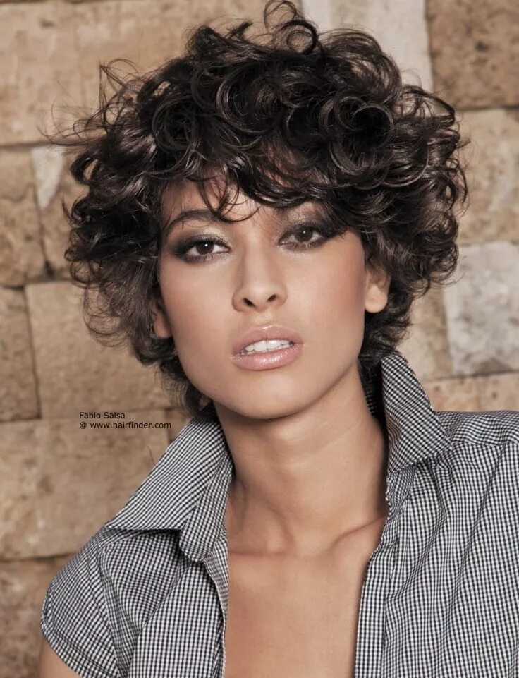 Прическа на средние вьющиеся волосы женская Hairstyle For Women With Short Curly Hair Überprüfen Sie mehr unter http://frisu