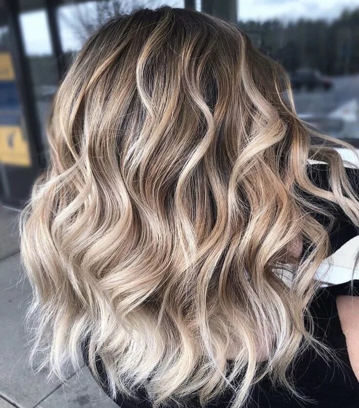 Прическа на среднюю длину волны Pin on peinados Hair styles, Spring hairstyles, Hair color