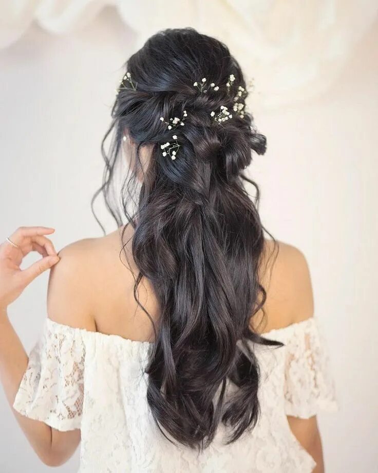 Прическа на свадьбу длинные волосы распущенные 44 Gorgeous Half Up Half Down Hairstyles Long hair styles, Wedding hair half, We