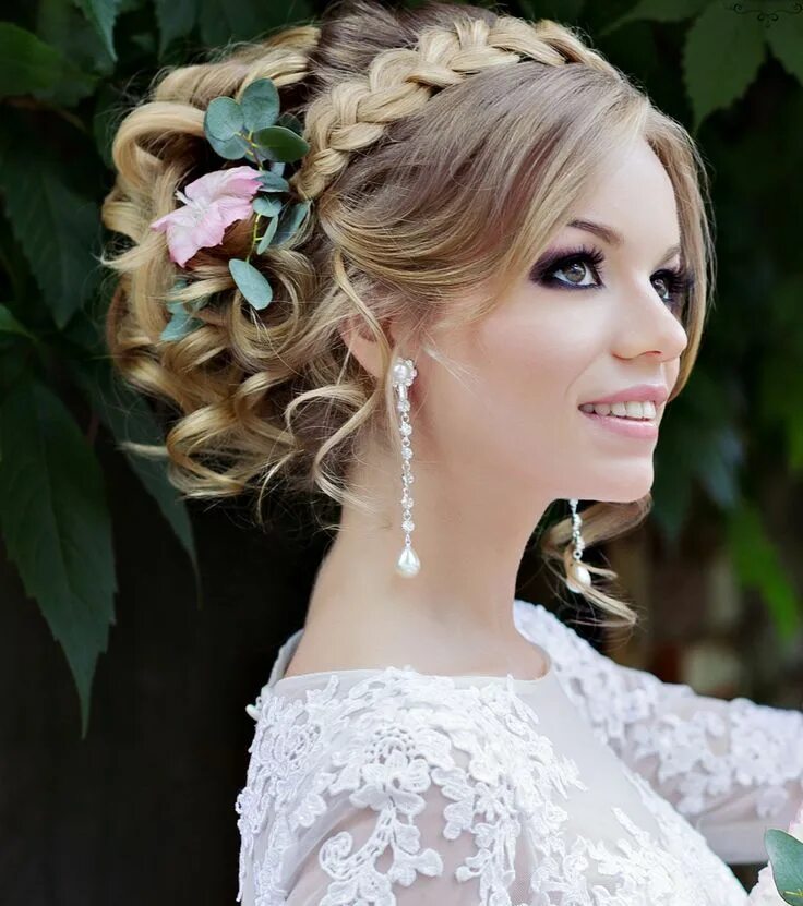 Прическа на свадьбу фото на средние wedding-hairstyles-9-07092015ch - MODwedding Best wedding hairstyles, Modern bri