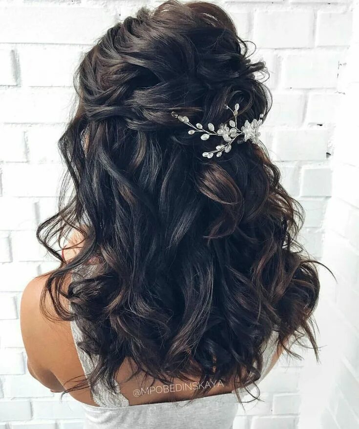 Прическа на свадьбу гостье на длинные Пин от пользователя Cassandra Wilson на доске Wedding hairstyles Прически, Сваде