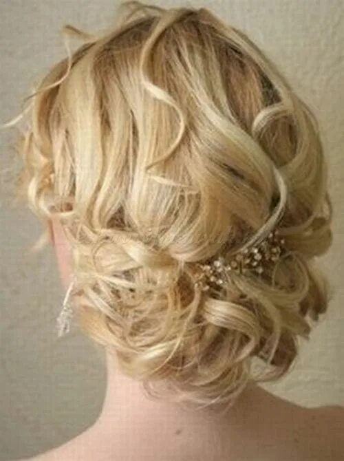 Прическа на свадьбу каскад на средние Frizuraképek Bridesmaid hair, Wedding hairstyles, Pretty hairstyles