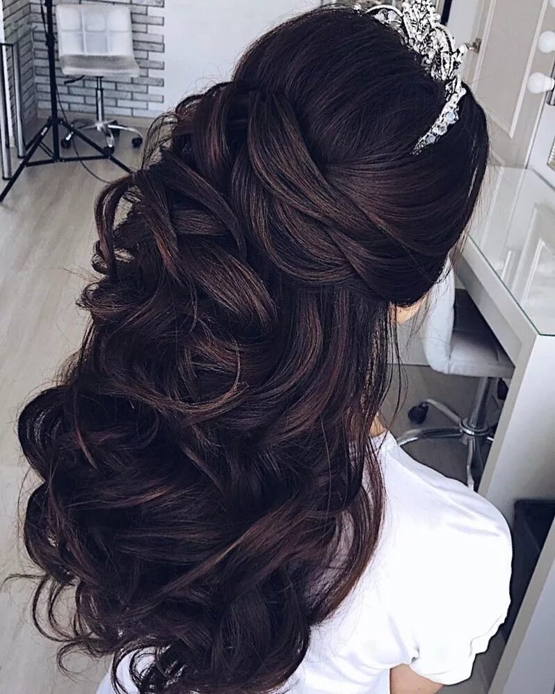 Прическа на темные волосы средней длины Half up half down wedding hairstyle - partial updo bridal hairstyle ideas Hair s
