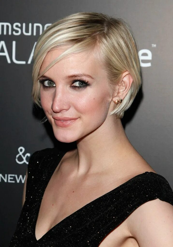 Прическа на тонкие редкие волосы Ashlee Simpson Wentz Graduated Bob Thin hair haircuts, Short hair styles 2014, H