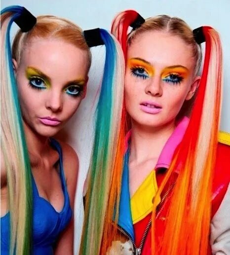 Прическа на вечеринку 90 Rainbow pigtails Funky hairstyles, Rave hair, Multicolored hair