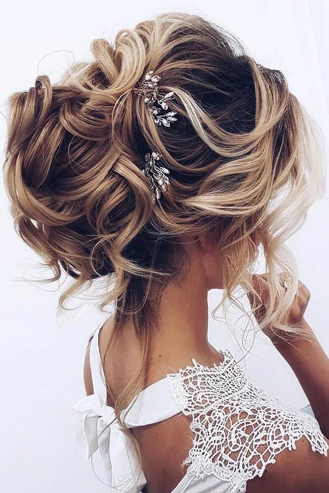 Прическа на выпускной 11 класс длинные волосы 30 OH SO PERFECT CURLY WEDDING HAIRSTYLES - My Stylish Zoo #Weddinghairstyles Cu