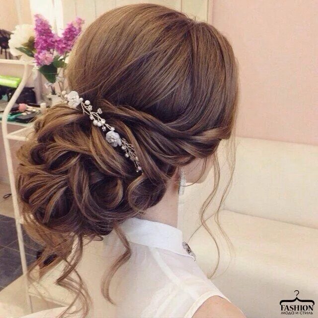 Прическа на выпускной 11 класс средние Wedding / Bridal Hairstyle Wedding hair and makeup, Long hair styles, Wedding ha